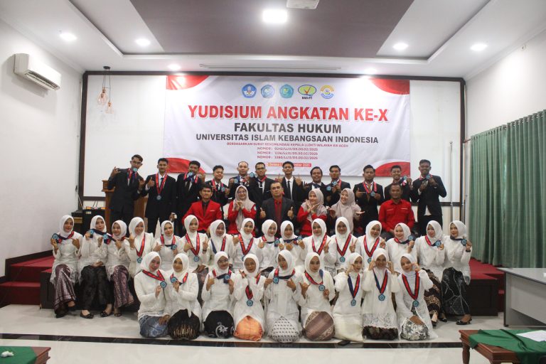 41 Mahasiswa Fakultas Hukum UNIKI Bireuen Yudisium, Tiga Raih Predikat Cumlaude