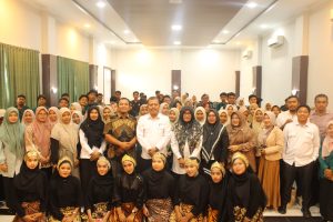 Faperta UNIKI Gelar Seminar “Penggunaan AI pada Riset dan Publikasi Internasional Bereputasi”