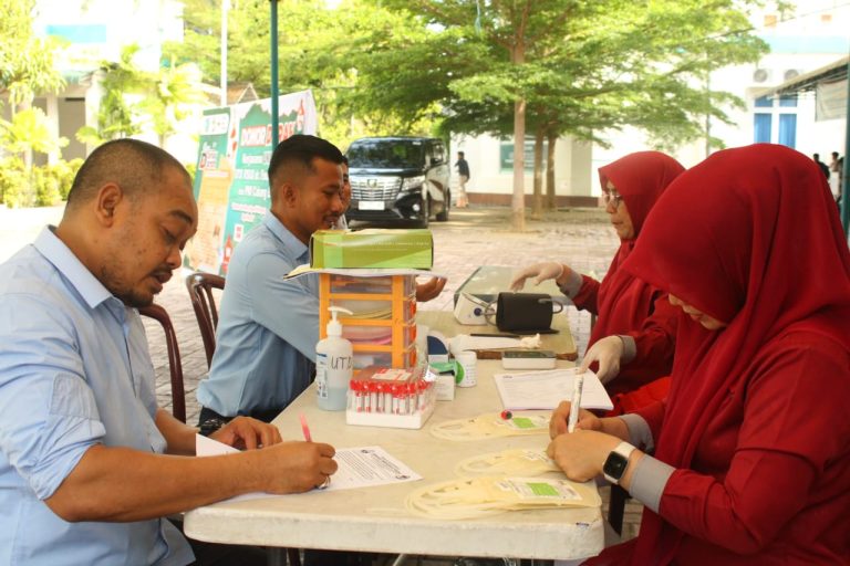 UNIKI Bireuen Kumpulkan 42 Kantong Darah dalam Aksi Donor untuk Kemanusiaan