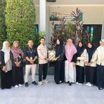 Tim BPM Berfoto Bersama dengan Pimpinan Fakultas Pendidikan Agama Islam