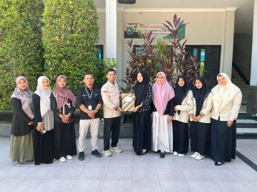 Tim BPM Berfoto Bersama dengan Pimpinan Fakultas Pendidikan Agama Islam